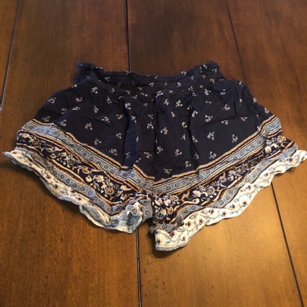 Boho Rue 21 Shorts | Small - Picture 2 of 3
